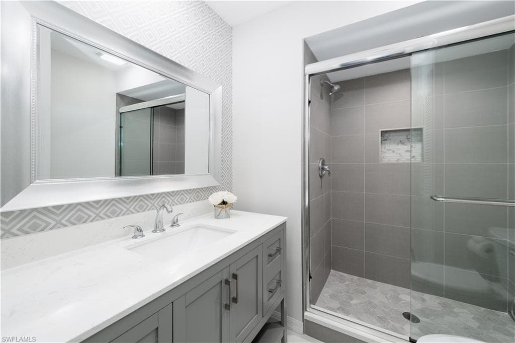 434 Sugar Pine LN, NAPLES FL 34108-10