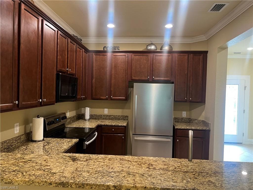 10300 Via Colomba CIR, FORT MYERS FL 33966-5