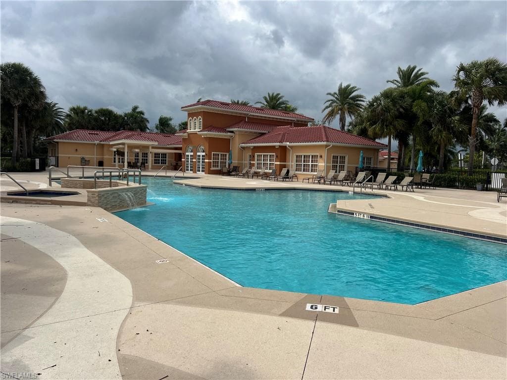 10300 Via Colomba CIR, FORT MYERS FL 33966-41