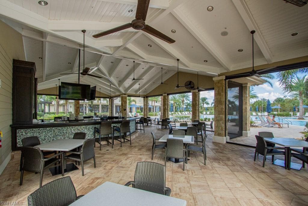 7658 Jacaranda LN, NAPLES FL 34114-35