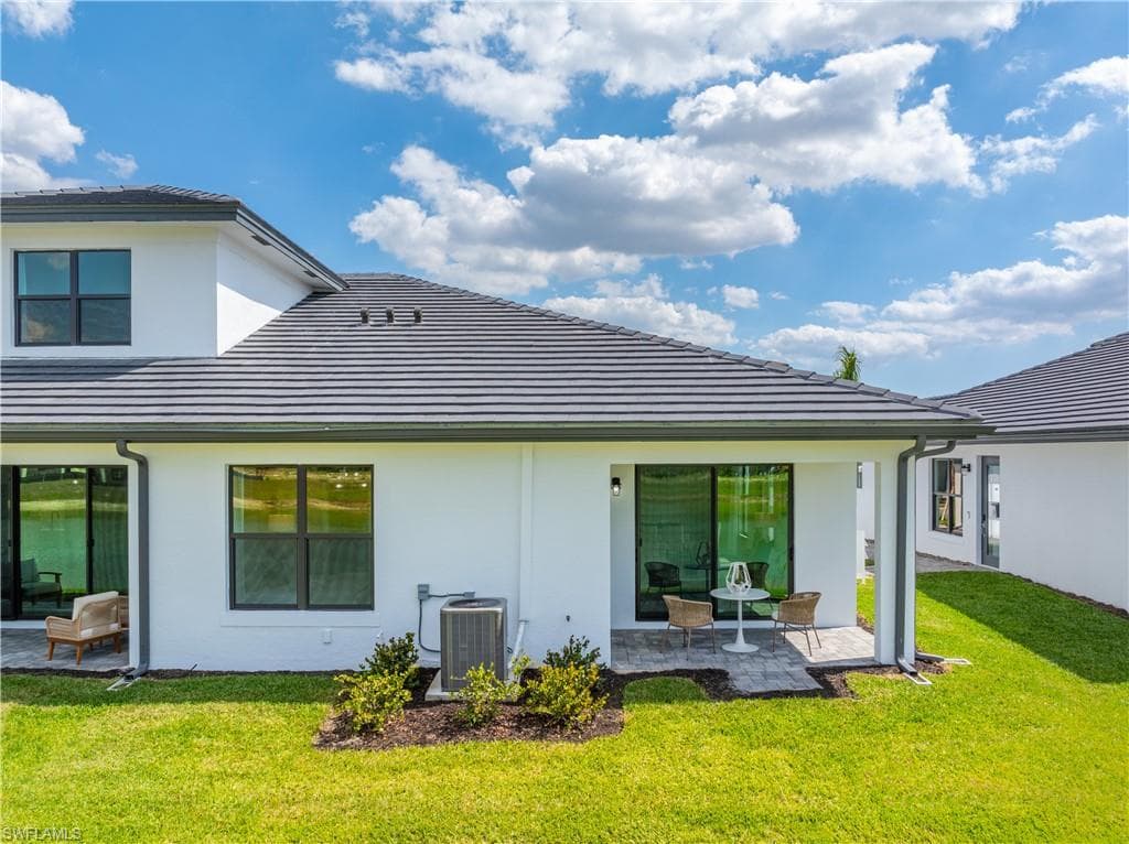 10925 Preachers Cove LN, FORT MYERS FL 33913-19
