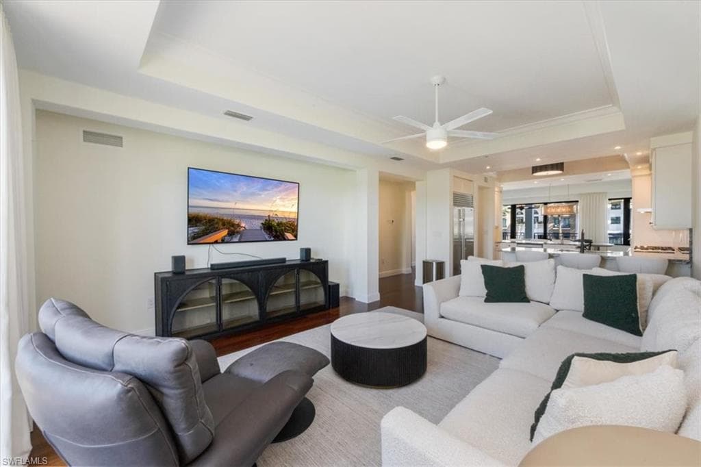 1530 5th AVE S # 208C, NAPLES FL 34102-12