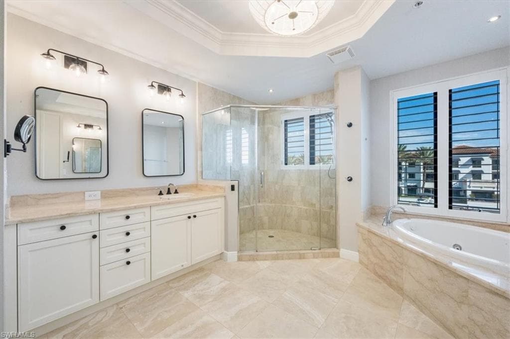 1530 5th AVE S # 208C, NAPLES FL 34102-17