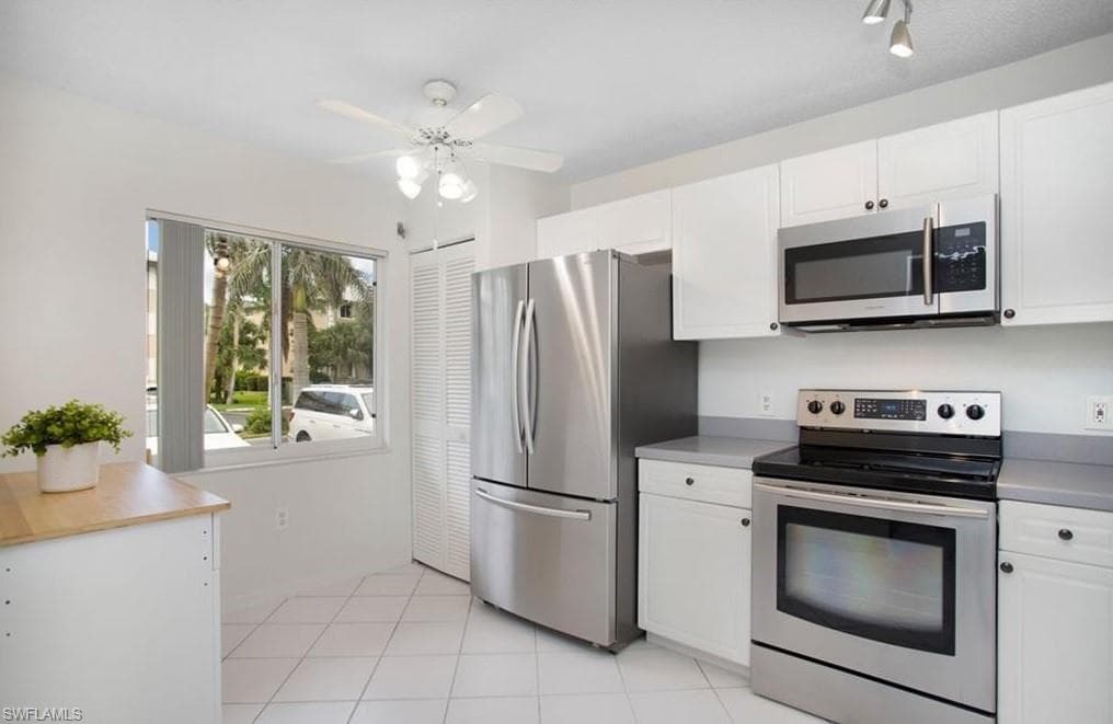 3012 Sandpiper Bay CIR # D102, NAPLES FL 34112-2