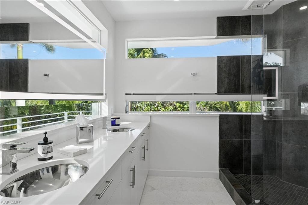 795 Waterside DR-41
