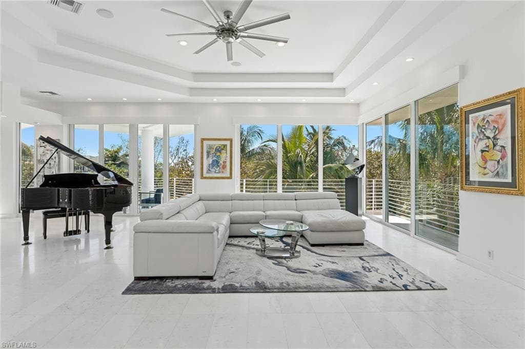 795 Waterside DR-16