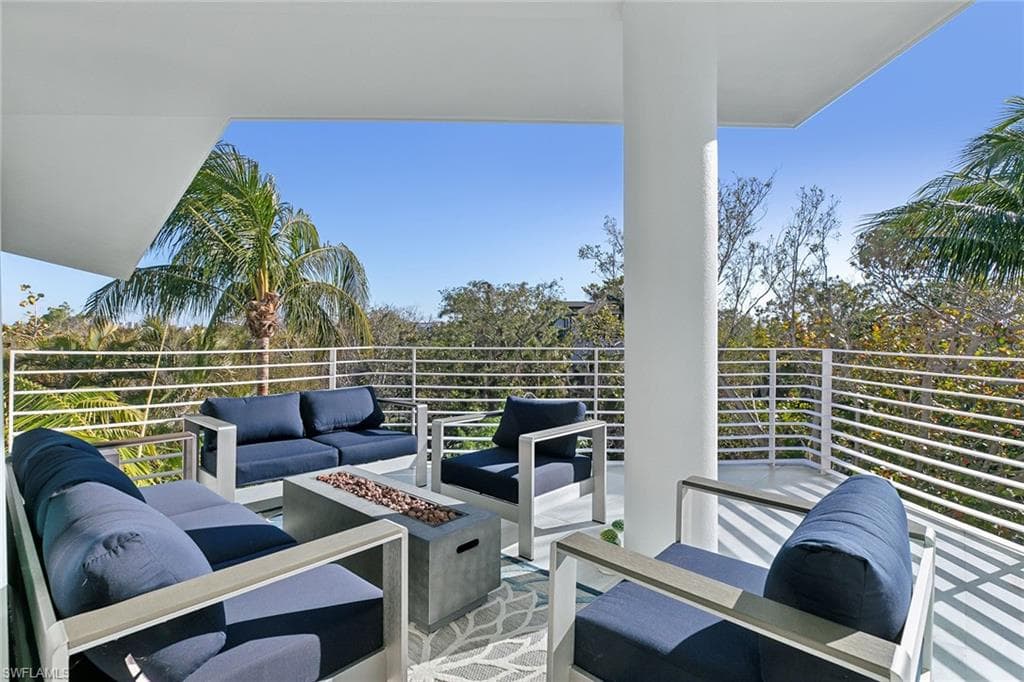 795 Waterside DR-21