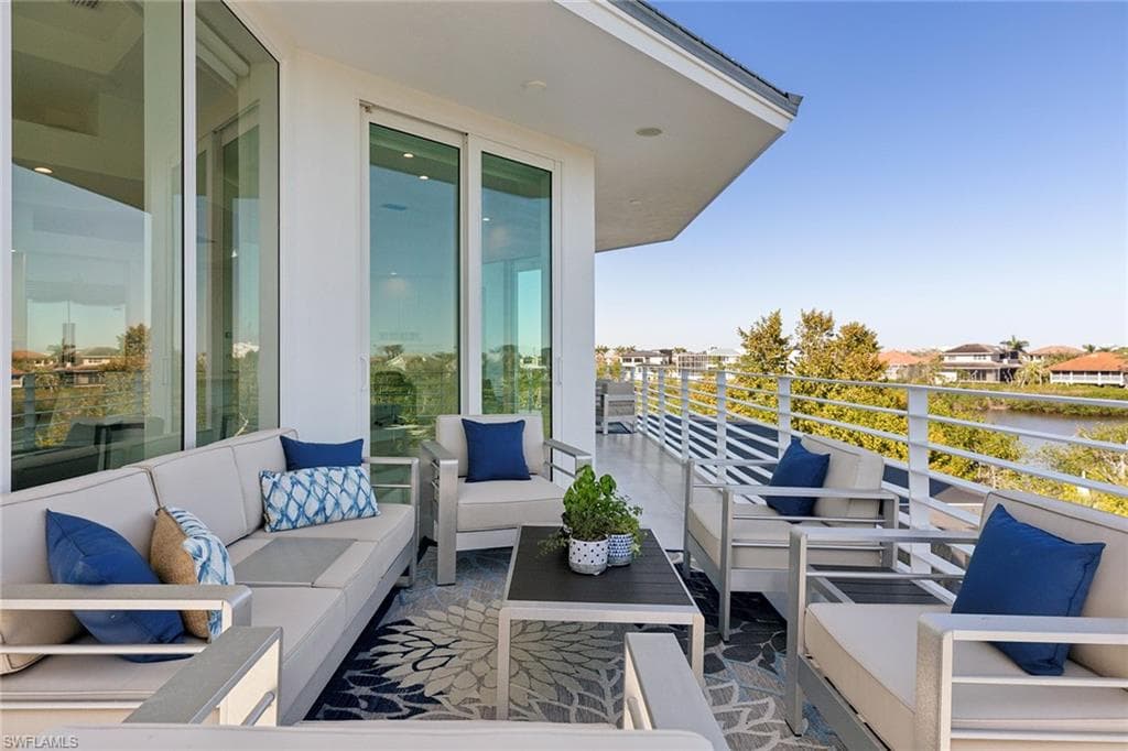 795 Waterside DR-35
