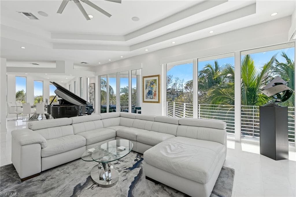 795 Waterside DR-19