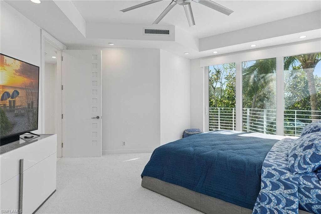 795 Waterside DR-44