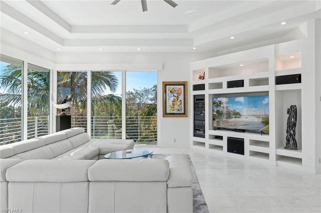 795 Waterside DR-18