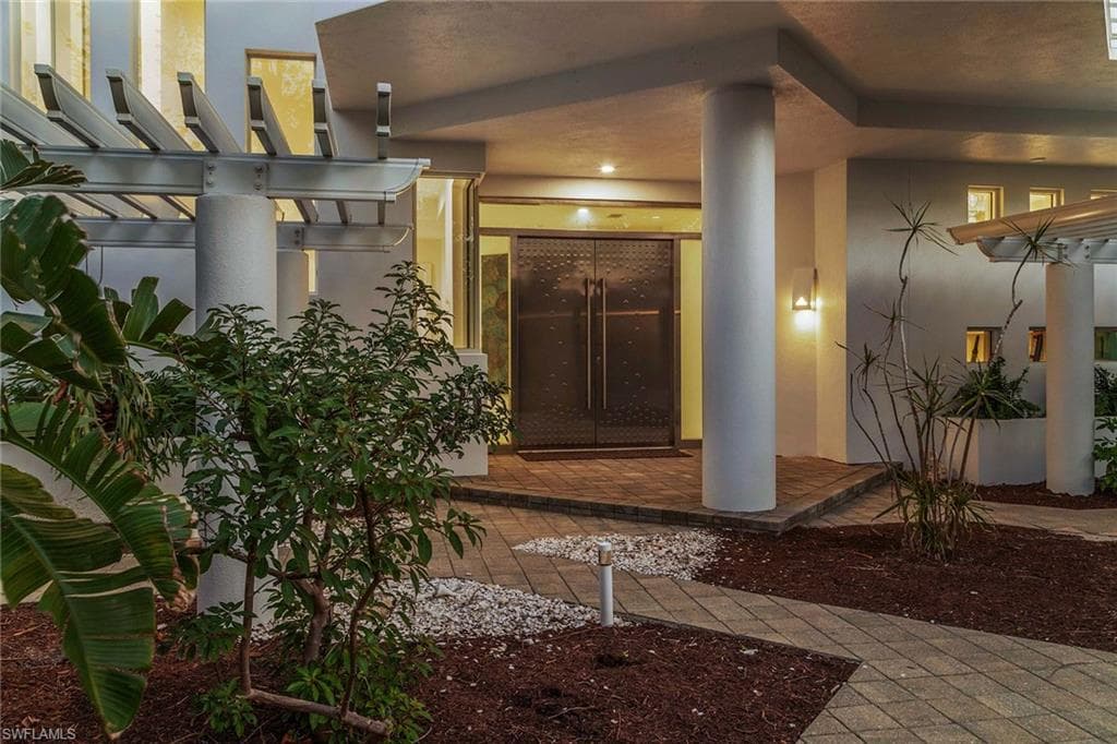 795 Waterside DR-7