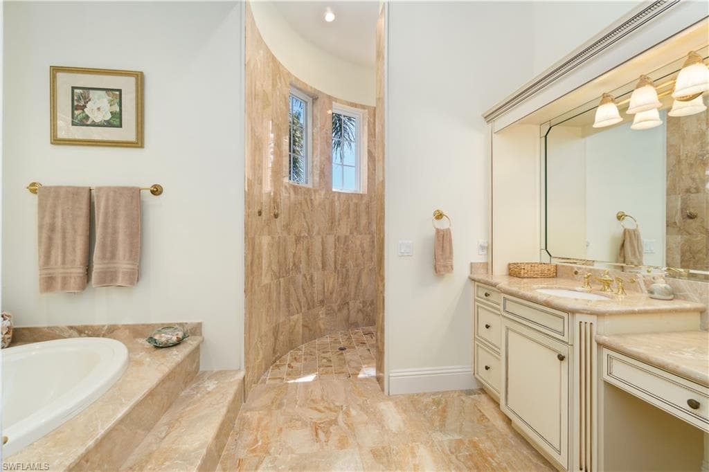 15283 Burnaby DR, NAPLES FL 34110-23