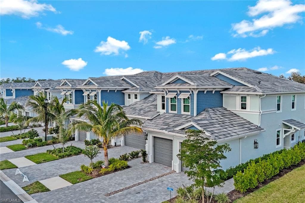 2647 SEYCHELLES CIR # 2204, NAPLES FL 34112-25