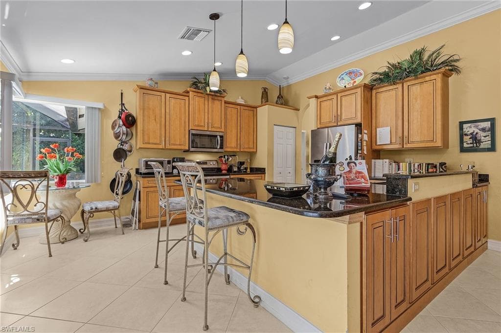 10094 Boca CIR, NAPLES FL 34109-2