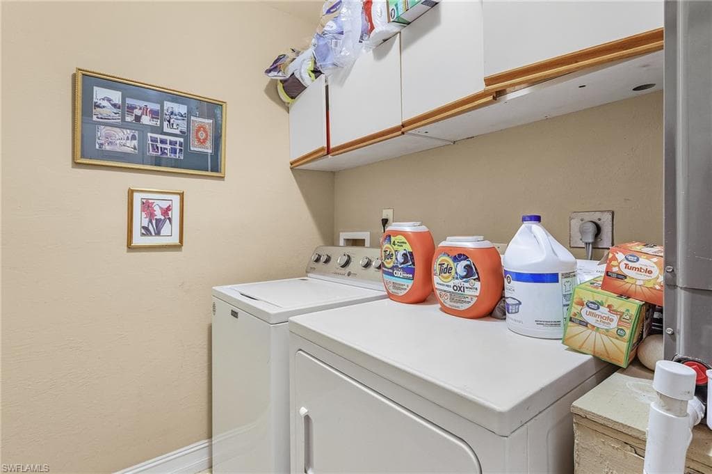 10094 Boca CIR, NAPLES FL 34109-19