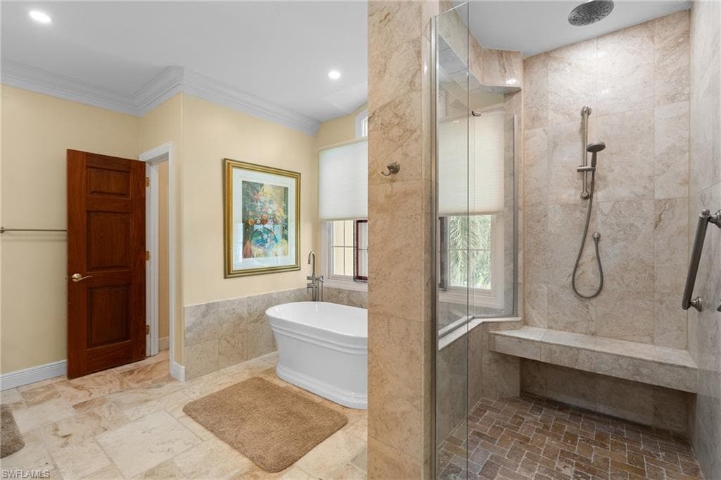 5701 Harborage DR, FORT MYERS FL 33908-26