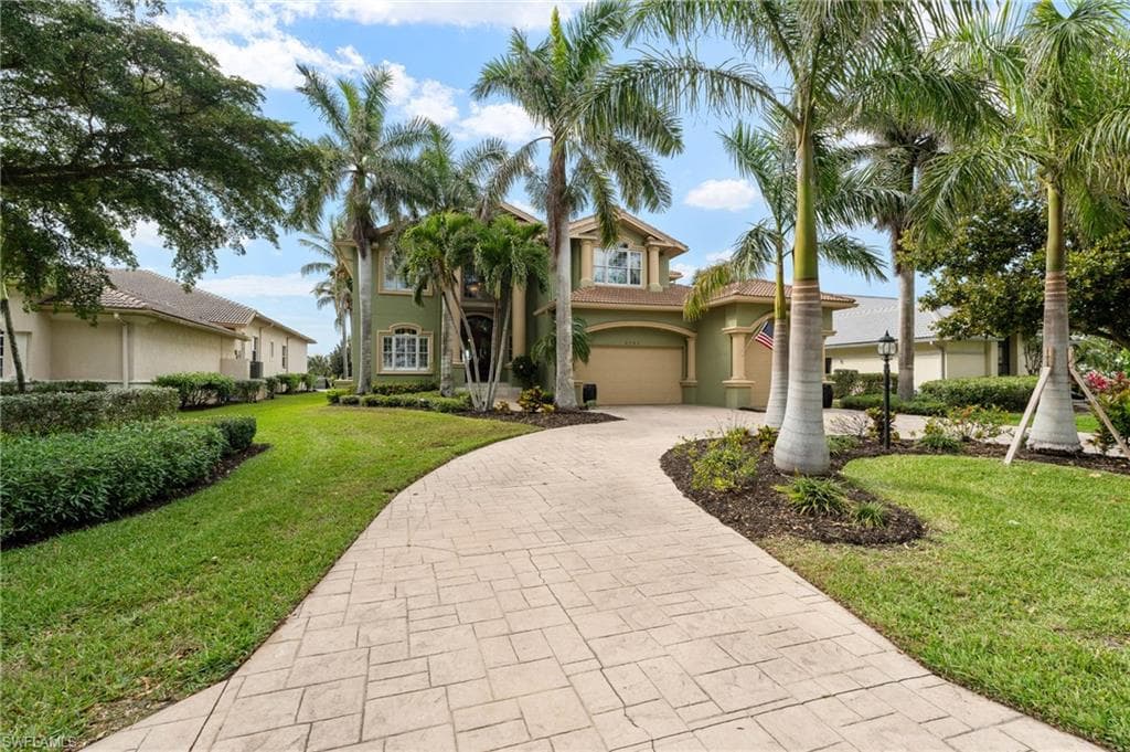 5701 Harborage DR, FORT MYERS FL 33908-1
