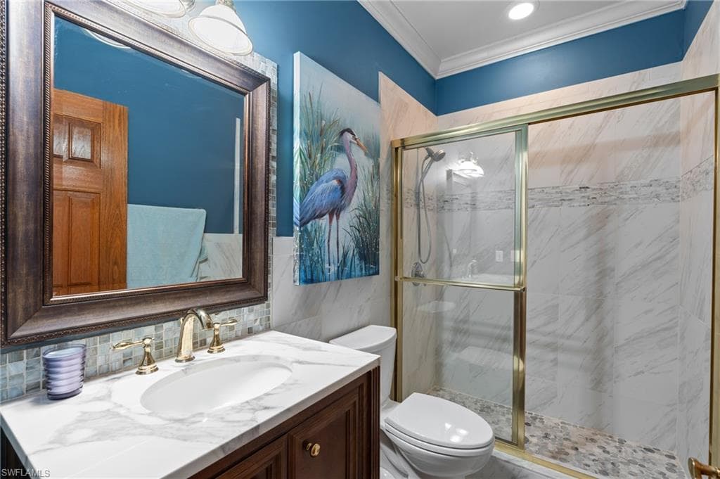 5701 Harborage DR, FORT MYERS FL 33908-29
