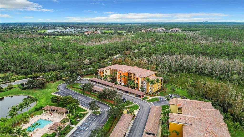 9715 Acqua CT # 127, NAPLES FL 34113-3