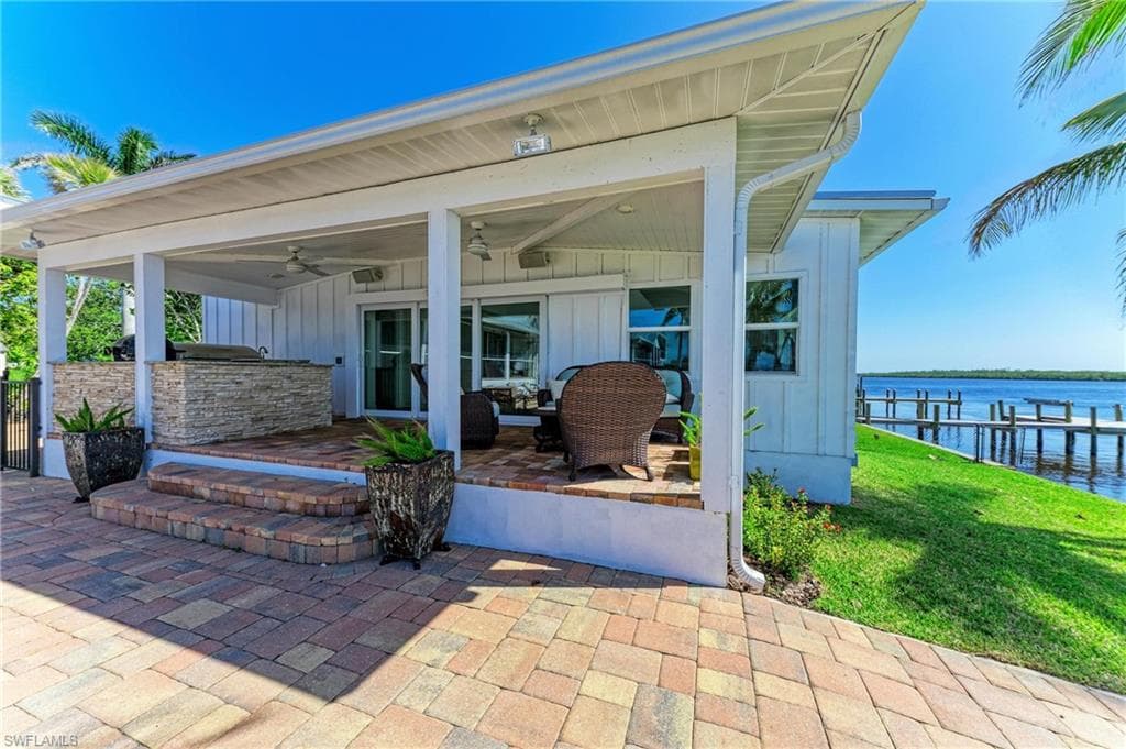 3790 Peace River DR, PUNTA GORDA FL 33983-41