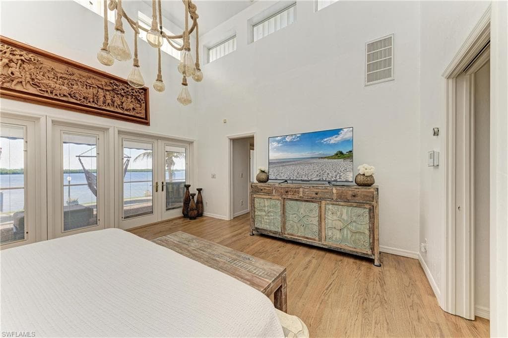 3790 Peace River DR, PUNTA GORDA FL 33983-19