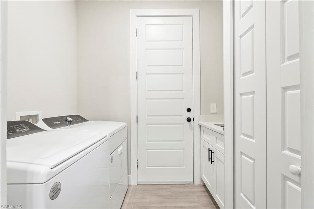 4600 Key Largo LN, BONITA SPRINGS FL 34134-13