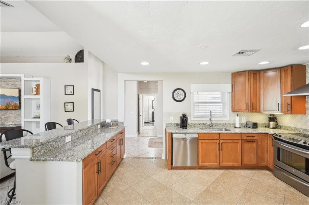 518 Cormorant CV, NAPLES FL 34113-12