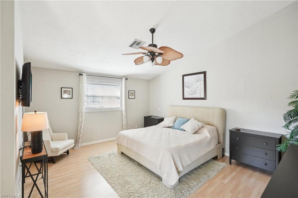 518 Cormorant CV, NAPLES FL 34113-15