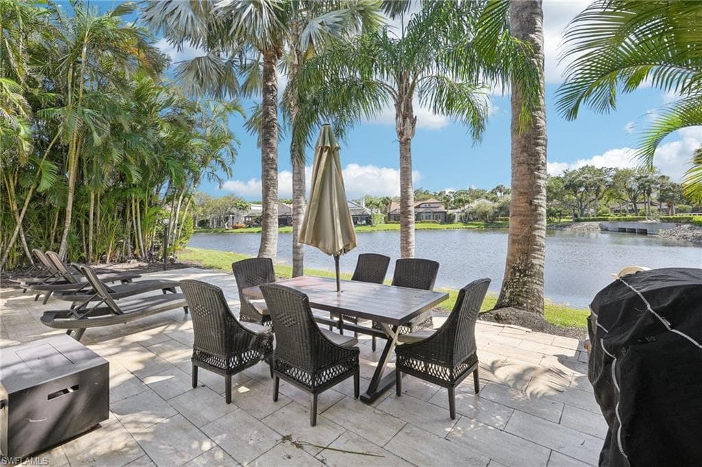 518 Cormorant CV, NAPLES FL 34113-31