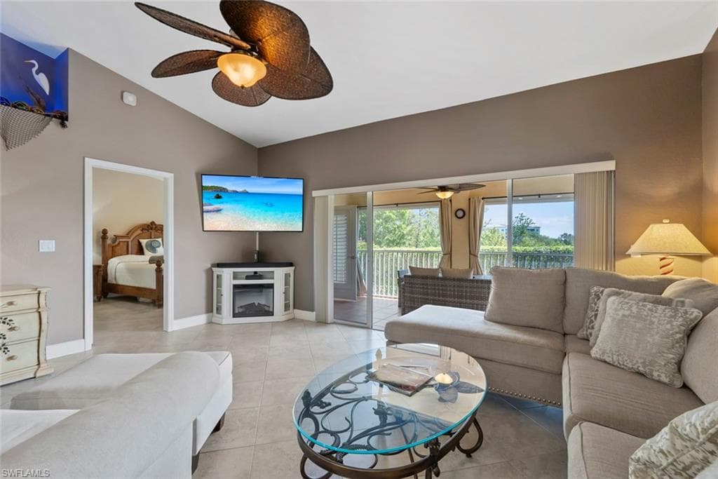 28621 Carriage Home DR # 204, BONITA SPRINGS FL 34134-26