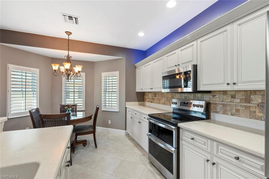 28621 Carriage Home DR # 204, BONITA SPRINGS FL 34134-19