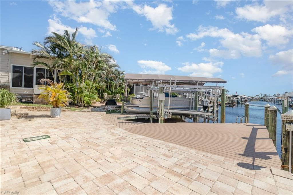 11181 Azalea LN, FORT MYERS BEACH FL 33931-29