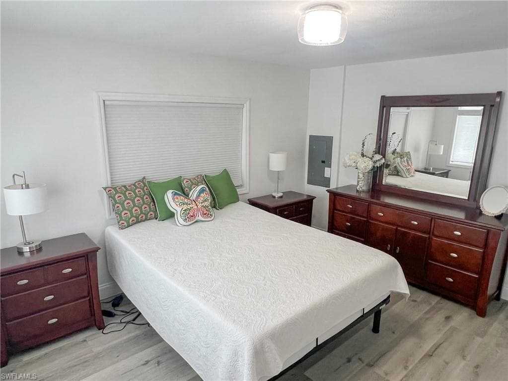 11181 Azalea LN, FORT MYERS BEACH FL 33931-14