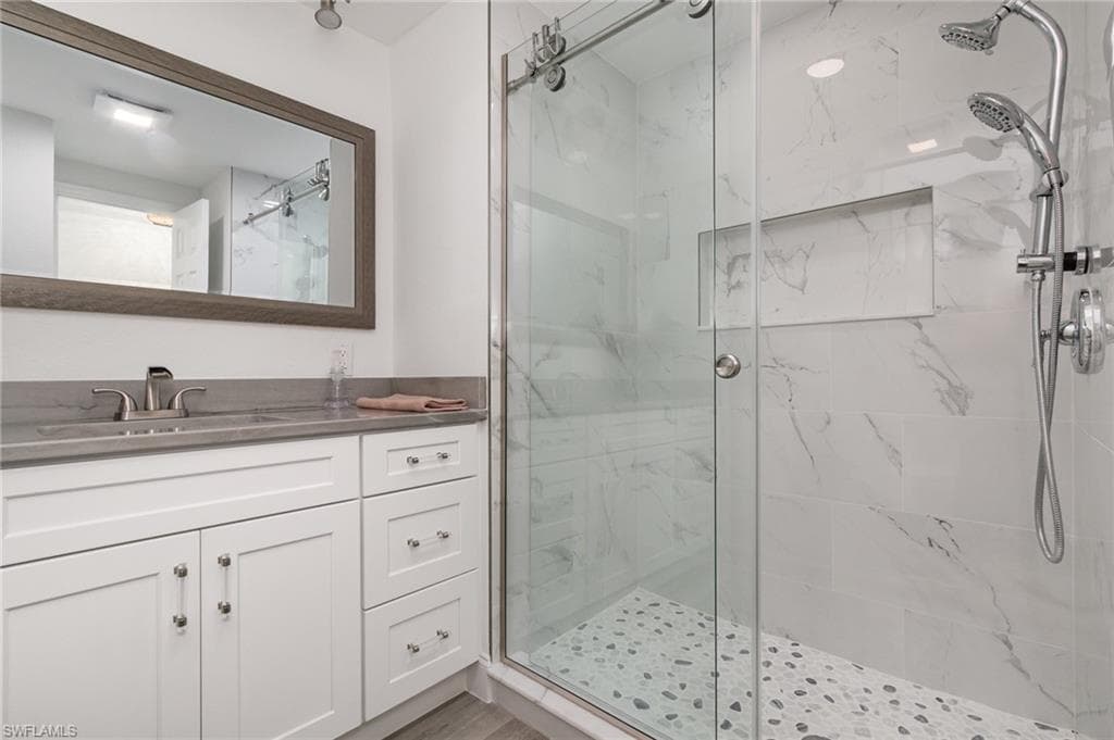 11181 Azalea LN, FORT MYERS BEACH FL 33931-20