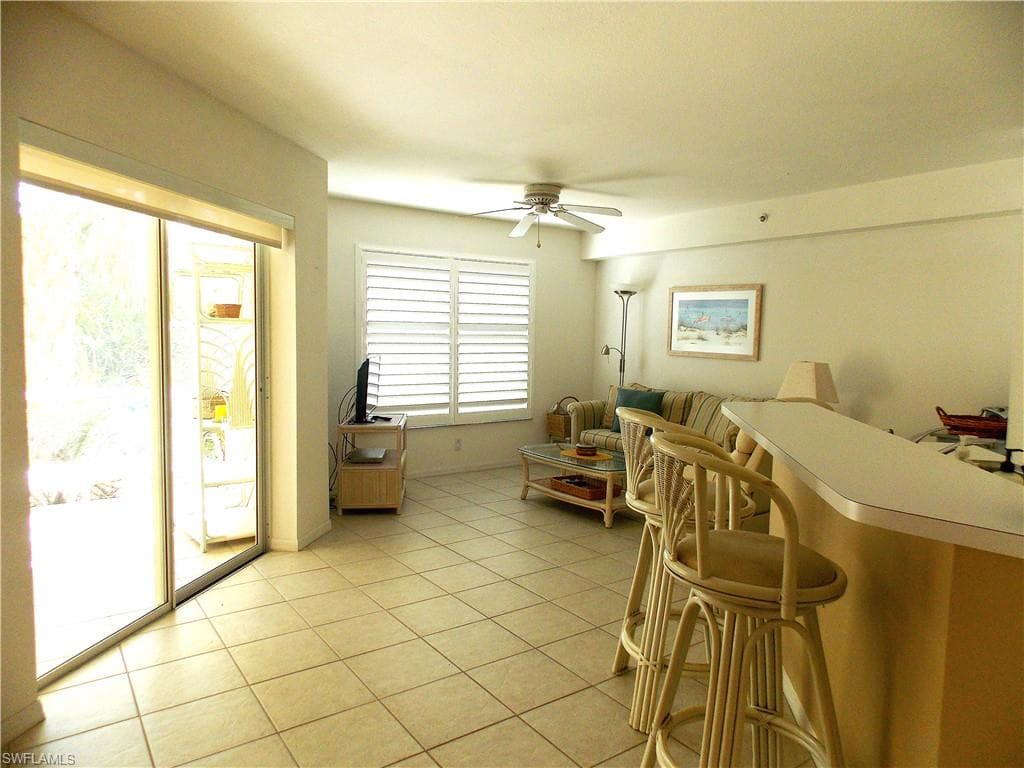 15475 Cedarwood LN # 104, NAPLES FL 34110-6