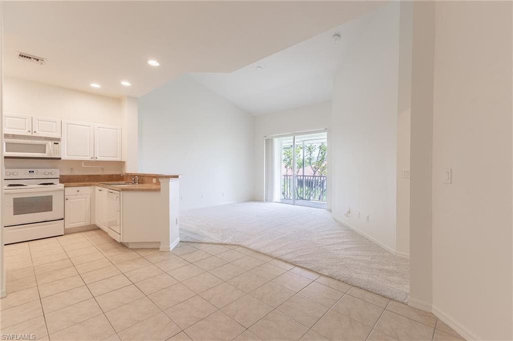 4247 Liron AVE # 202, FORT MYERS FL 33916-5