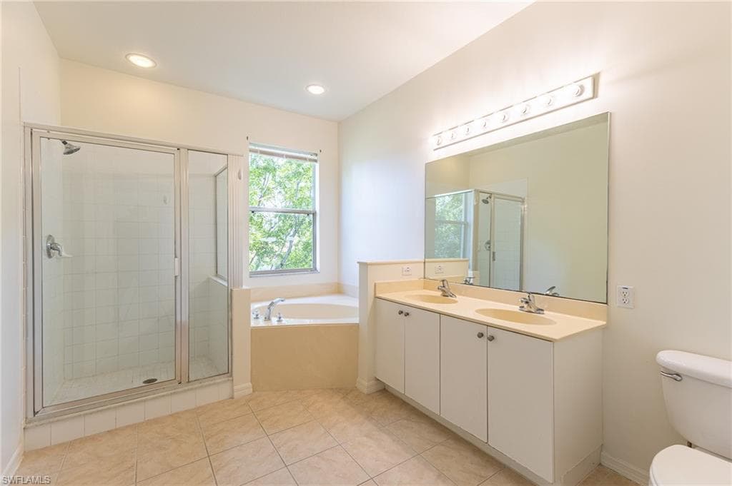 4247 Liron AVE # 202, FORT MYERS FL 33916-8