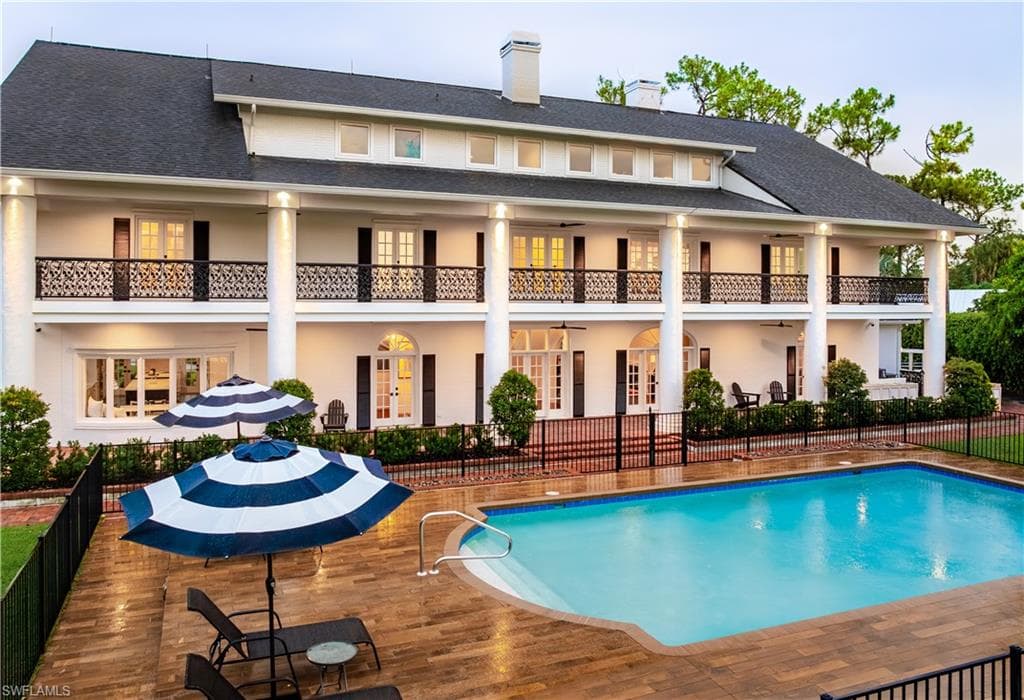 13189 VALEWOOD DR, NAPLES FL 34119-4