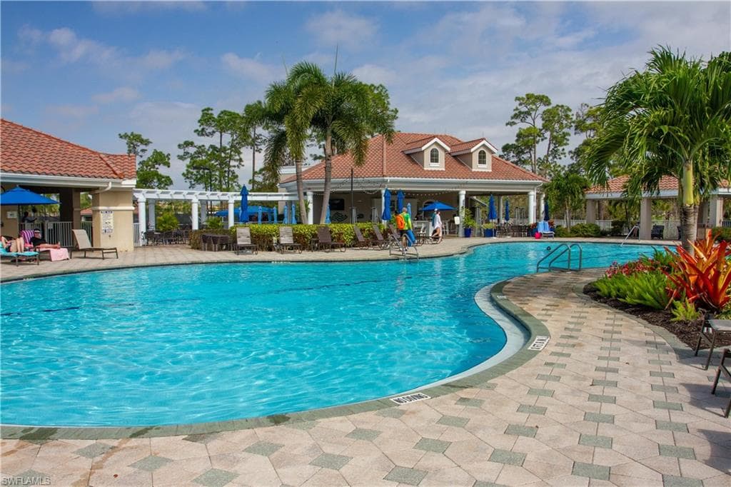 8229 Allendale CT, NAPLES FL 34120-44