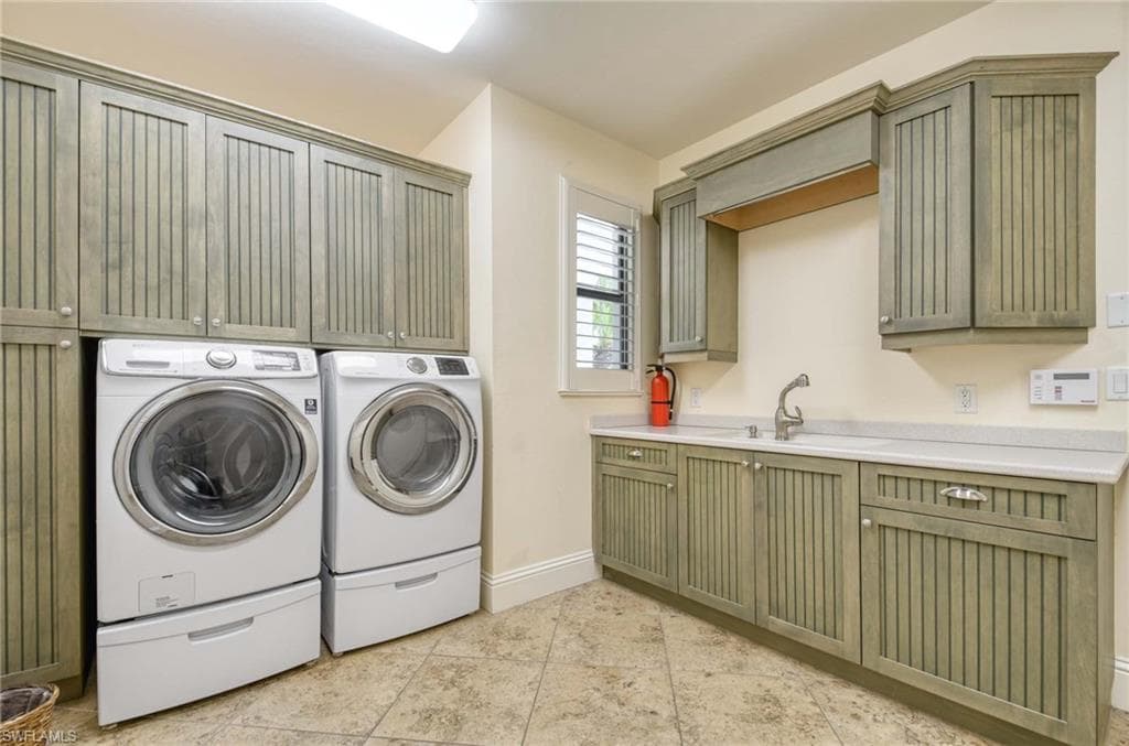 3027 Mona Lisa BLVD, NAPLES FL 34119-35