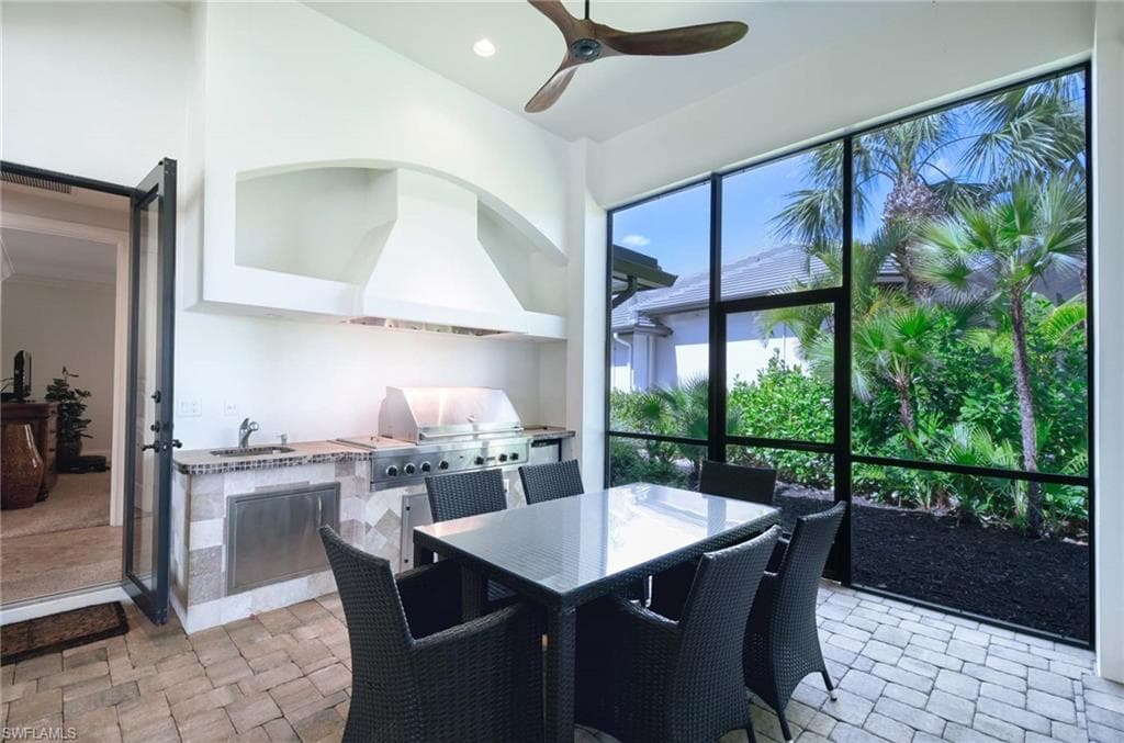 3027 Mona Lisa BLVD, NAPLES FL 34119-37