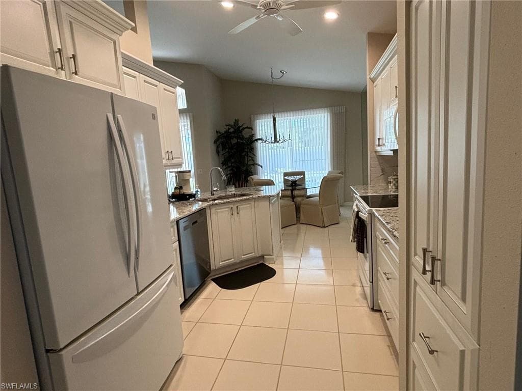 20319 Castlemaine AVE, ESTERO FL 33928-10