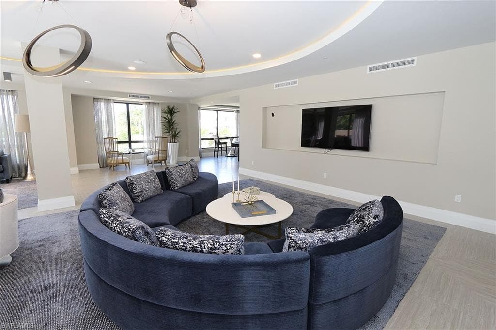 1135 3rd AVE S # 517, OTHER FL 34102-31