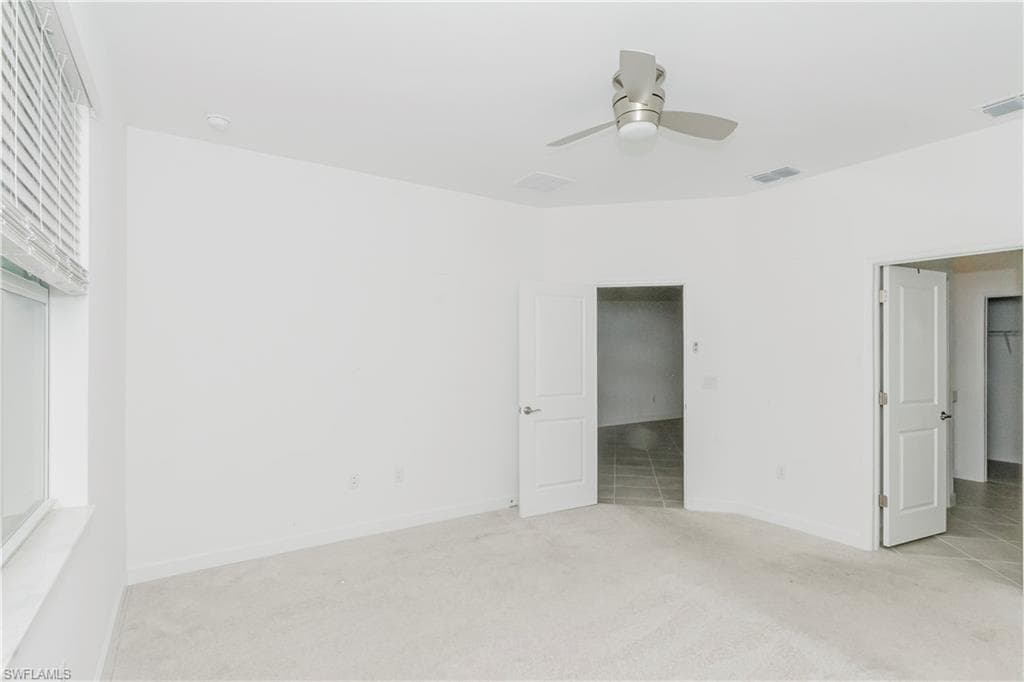 9099 Leatherwood LOOP, LEHIGH ACRES FL 33936-8