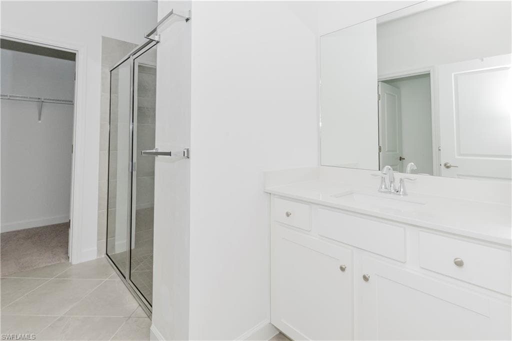 9099 Leatherwood LOOP, LEHIGH ACRES FL 33936-9