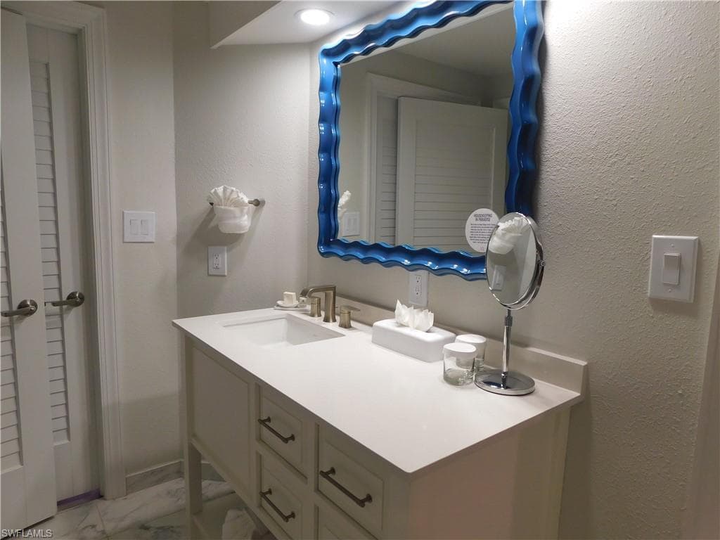 200 Estero BLVD # 204, FORT MYERS BEACH FL 33931-18