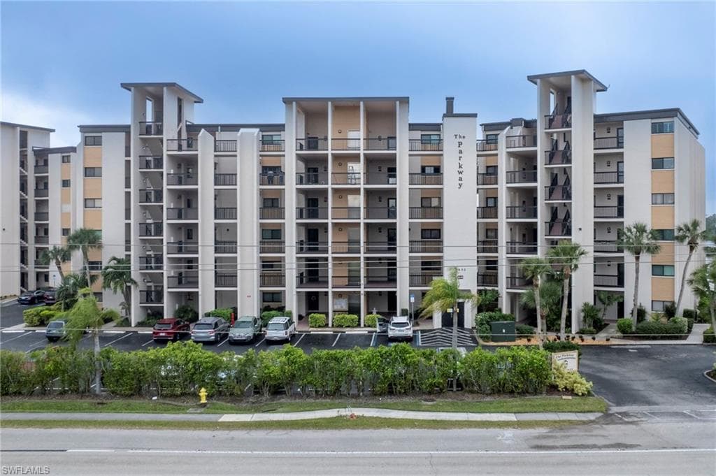 3462 Hancock Bridge PKWY # 212, NORTH FORT MYERS FL 33903-27