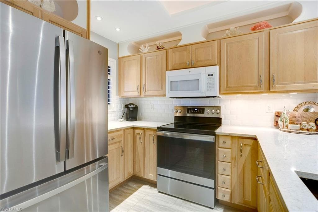 3462 Hancock Bridge PKWY # 212, NORTH FORT MYERS FL 33903-3