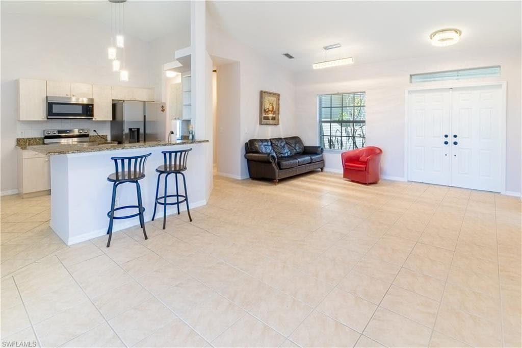 2895 Orange Grove TRL, NAPLES FL 34120-5